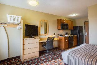 Suburban Studios Clarksville-Louisville North - Clarksville - 1