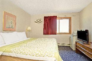 Days Inn by Wyndham Monticello - Monticello - 1