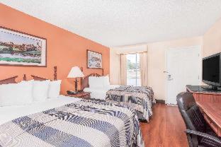 Days Inn by Wyndham Americus - Americus - 9