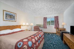 Super 8 by Wyndham Phillips - Phillips - 8