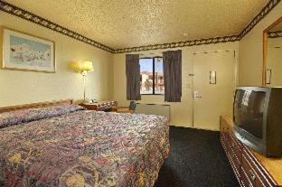 Days Inn by Wyndham Barstow - 6
