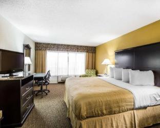 Quality Inn & Suites - Greensboro-High Point - 7