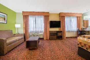 Super 8 by Wyndham Portales - Portales - 8