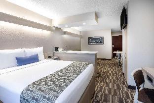 Microtel Inn & Suites by Wyndham Atlanta Buckhead Area - 6