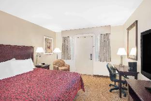 Days Inn by Wyndham Springfield/Phil.Intl Airport - Springfield - 7