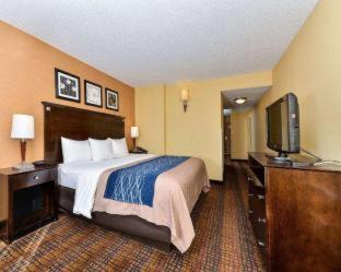Latitude Suites Tinton Falls Eatontown - BW Premier Collection - Tinton Falls - 2