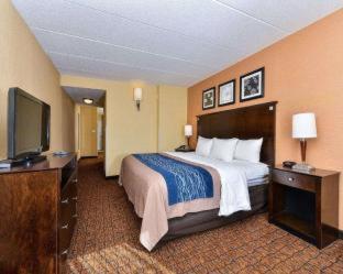 Latitude Suites Tinton Falls Eatontown - BW Premier Collection - Tinton Falls - 1