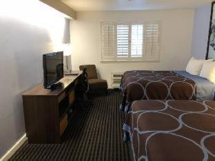 Hotel Skye San Francisco Airport SFO FREE SHUTTLE! - San Bruno - 7