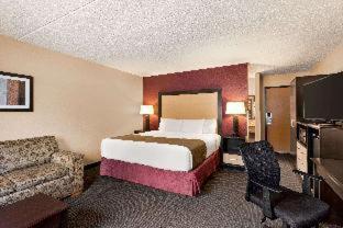 AmericInn by Wyndham Detroit Lakes - 7
