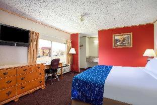 Pigeon Forge Parkway Inn - 6