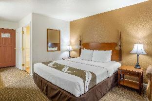 Quality Inn & Suites Tulare - Tulare - 8