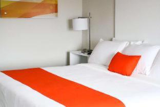 Schoenbrunn Inn - New Philadelphia - 7