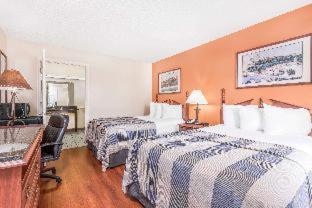 Days Inn by Wyndham Americus - Americus - 6
