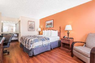 Days Inn by Wyndham Americus - Americus - 5