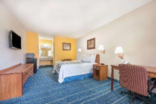 Days Inn by Wyndham Bryan College Station - College Station - 8