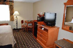 Quality Inn Raynham - Taunton - Raynham - 3