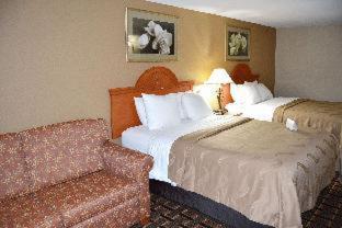 Quality Inn Raynham - Taunton - Raynham - 1