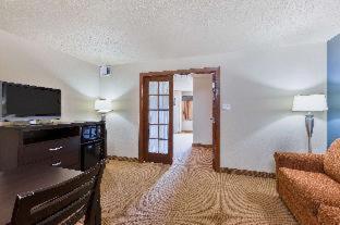 AmericInn by Wyndham Monmouth - Monmouth - 7
