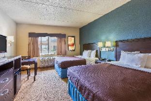 AmericInn by Wyndham Monmouth - Monmouth - 4