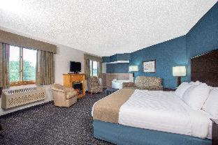 AmericInn by Wyndham Hayward - 8