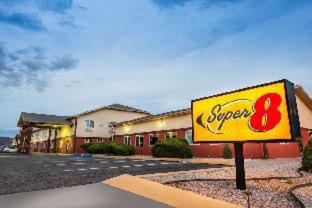 Super 8 by Wyndham Grants - Grants - 7