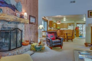 Big Bear River Retreat - Rhododendron - 5