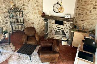 Gîte romantique dans maison vigneronne - Châtel-Guyon - 0