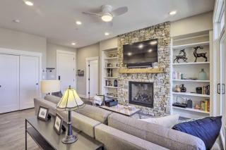 Winter Park Condo with Fireplace - 4 Mi to Slopes! - 5