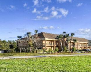 Quality Inn - Weeki Wachee - 2