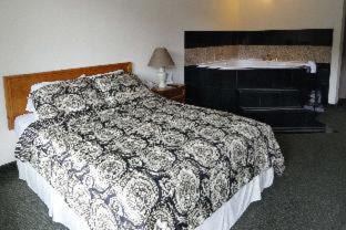 Travelers Inn & Suites - Sumter - 9