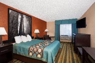 Super 8 by Wyndham Chico - 7