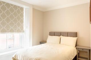 Molloys Apartments - 3