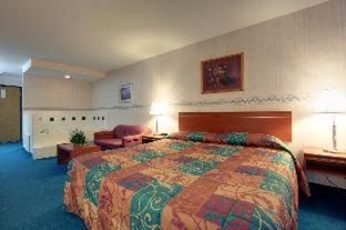 Americas Best Value Inn & Suites-Forest Grove/Hillsboro - 1