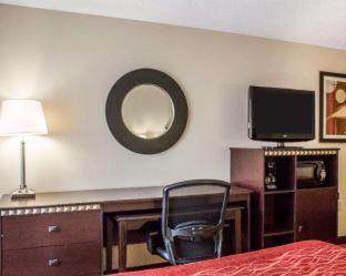 Comfort Inn Splash Harbor - 6
