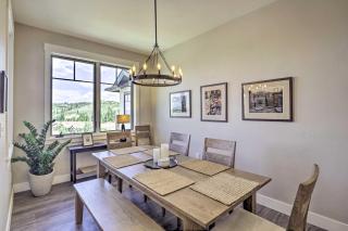 Winter Park Condo with Fireplace - 4 Mi to Slopes! - 9