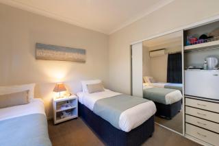 Beachhouse Bed and Breakfast - Redcliffe - 6