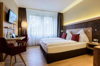 Waldhotel Berghof - Luisenthal - 0