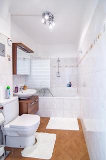 Best Rated Central Apartment Vienna - AC, WiFi, 24h7days Self Check-In, Board games, Netflix - Vienna - 1