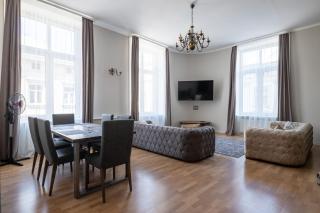 3 Room Apartments on Galytska - Lviv - 9