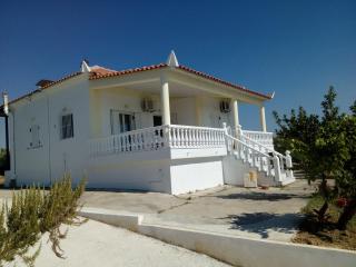 Marinis House - 9