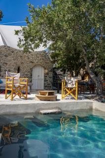 My Old Stone House in a 2 000 sqm private garden with Fab Glamping Tent - Mandrakion - 6