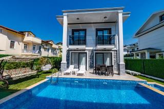 Salkım- 4 Bedroom Holiday Villa in Oludeniz - 1