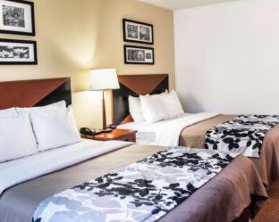 Quality Inn & Suites Chambersburg Northeast - 8