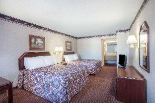 Days Inn by Wyndham Saint Pauls - Saint Pauls - 7
