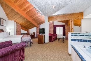 Baymont by Wyndham Marshfield - Marshfield - 4