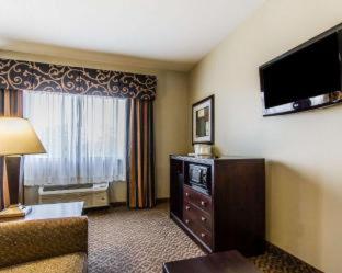 Comfort Inn & Suites Near Lake Guntersville - 2