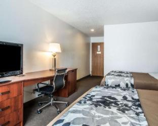 Sleep Inn & Suites Mount Vernon - 7