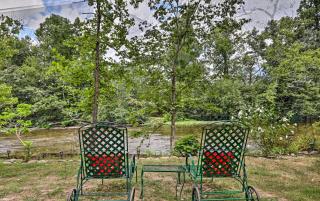 Fire Pit and Deck! Cozy Smoky Mtn Retreat on River - 8