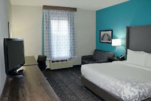 La Quinta by Wyndham Jamestown - Jamestown - 8