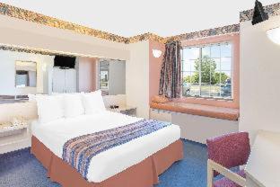 Microtel Inn & Suites by Wyndham Fond Du Lac - Fond du Lac - 4